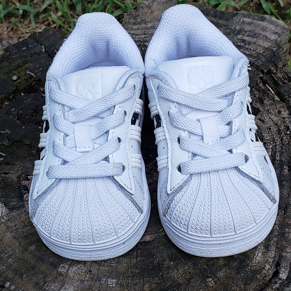 Adidas Superstar XXL Print Sneakers Toddlers Size 4. Like New Condition! - Picture 9 of 14